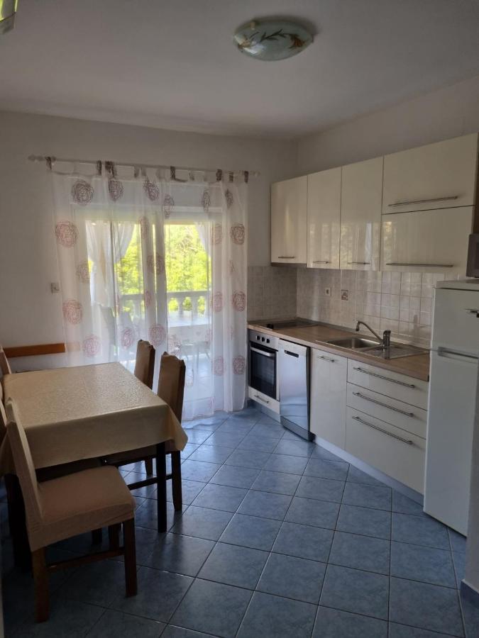 Ljubica & Ante Paparic Apartment Lopar Luaran gambar
